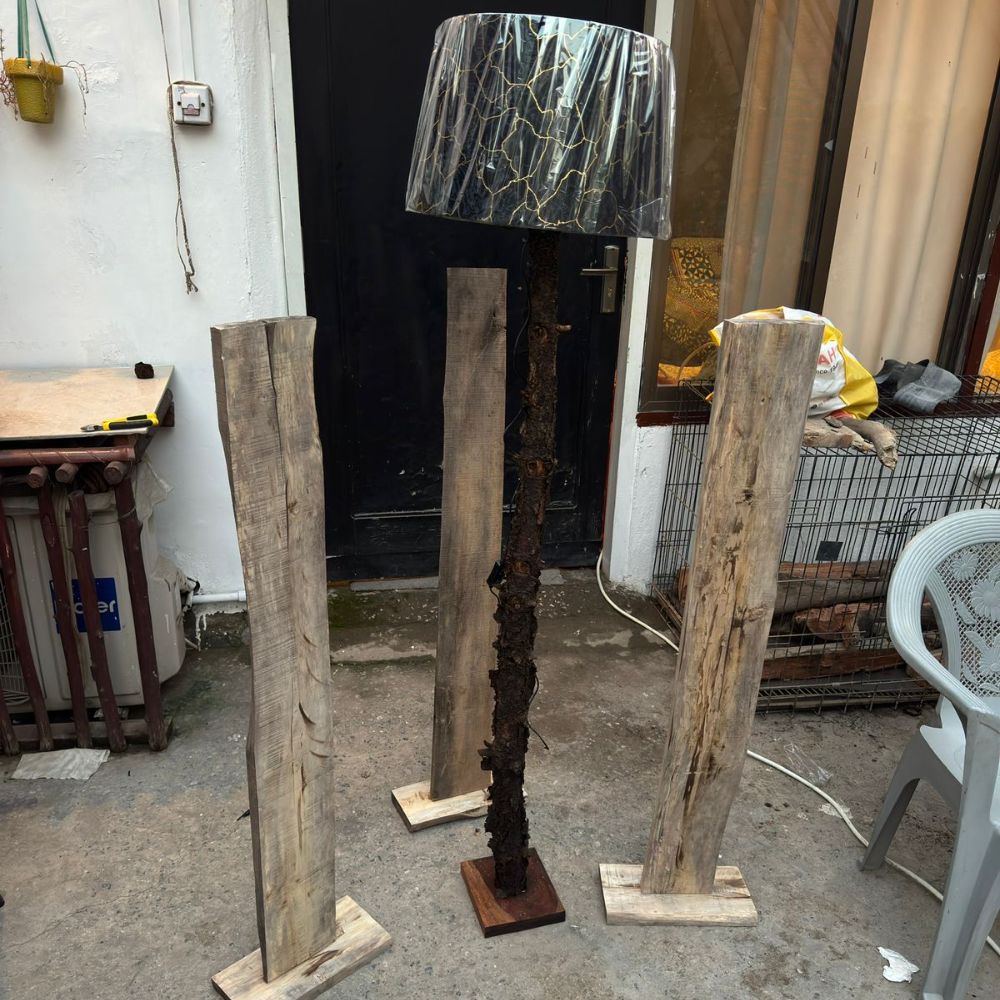 Studio Series: The Lumina Floor Pillar